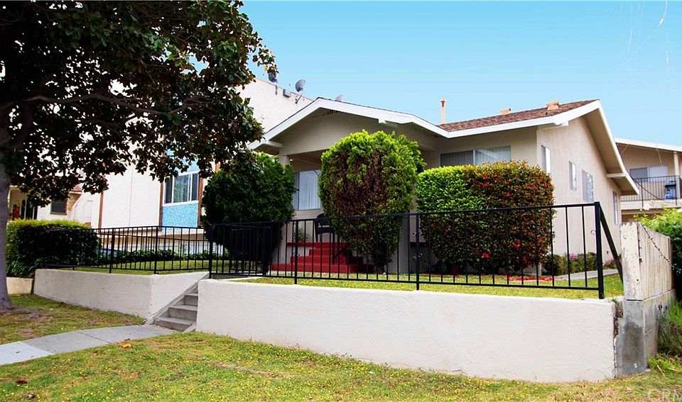 1st image of 807 Amapola Ave