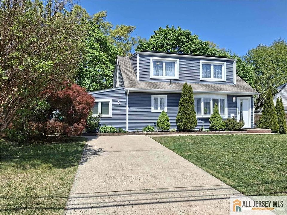 1st image of 47 Kendall Dr