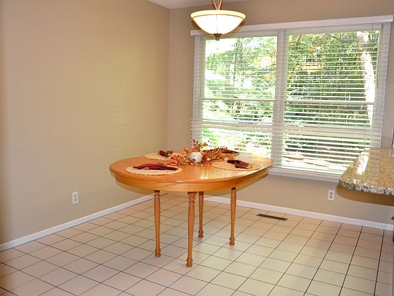 5th image of 4308 Brambleridge Ln
