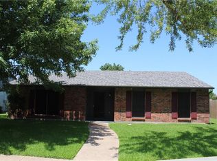 4117 Blackwillow Dr, Mesquite, TX 75150