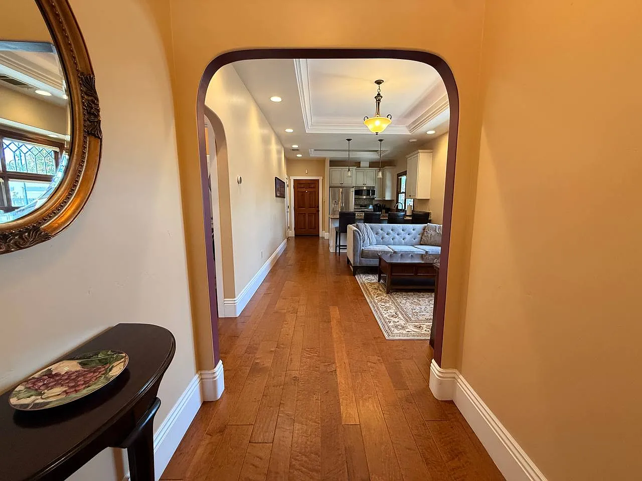 225 W Angela Street — Photo 3