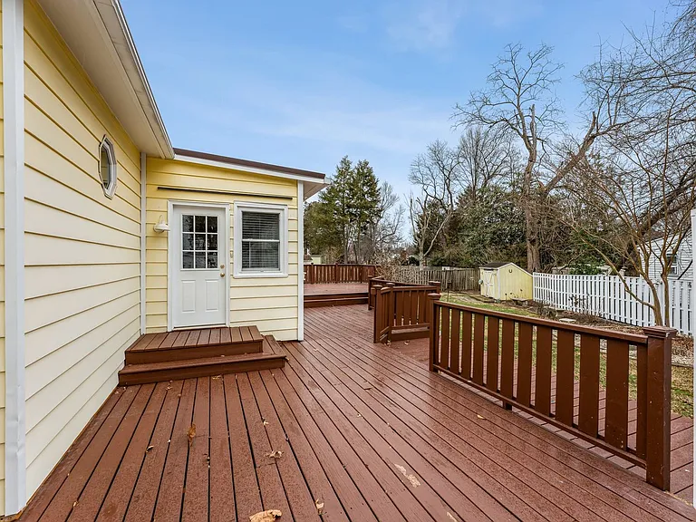 3503 Maple Ct — Photo 33