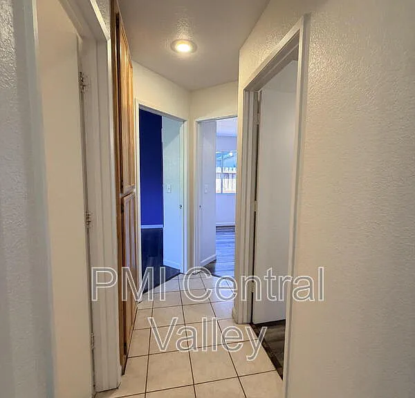 464 Lucas Ct — Photo 15