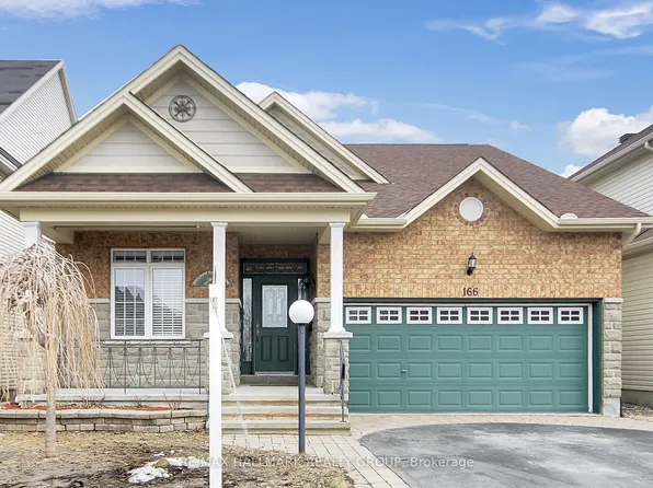166 Lamplighters Dr, Ottawa, ON K2J 0H6