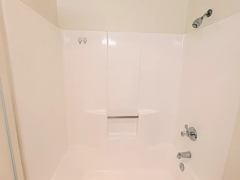 1340 Orange Grove Avenue — Photo 3
