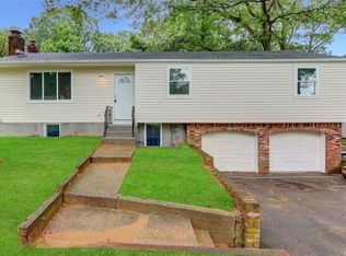 6 Harriet St, Centereach, NY 11720