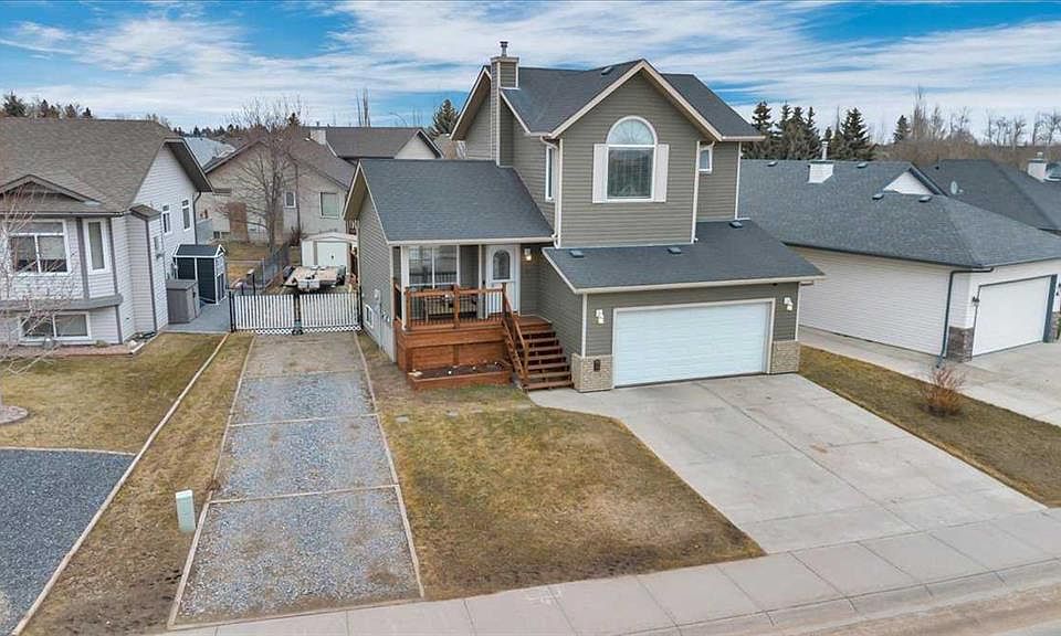 1st image of 90 S Parklane Dr