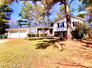 302 Fernbank Ct, Alpharetta, GA 30004