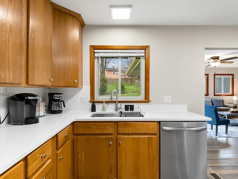 119 W Green Meadows Blvd — Photo 28