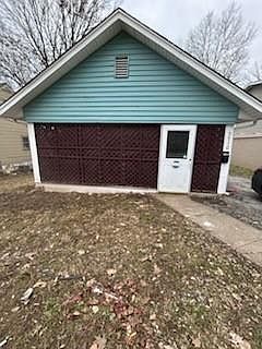 2nd image of 5710 Askew Ave