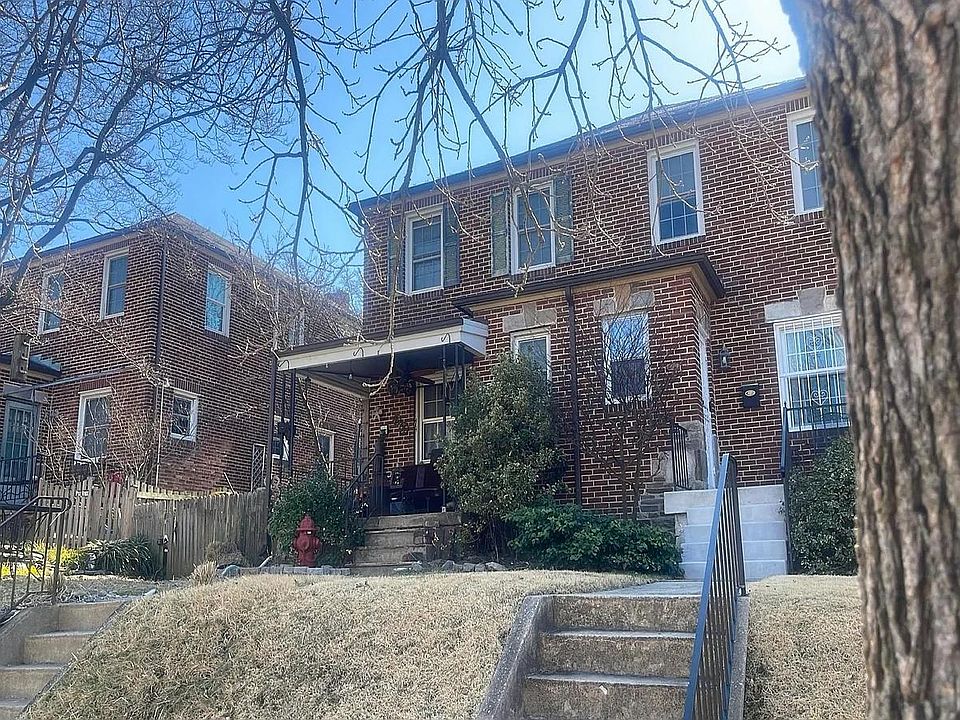 1st image of 2413 Pelham Ave