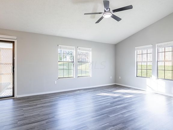 5th image of 1079 Coventry Way APT D