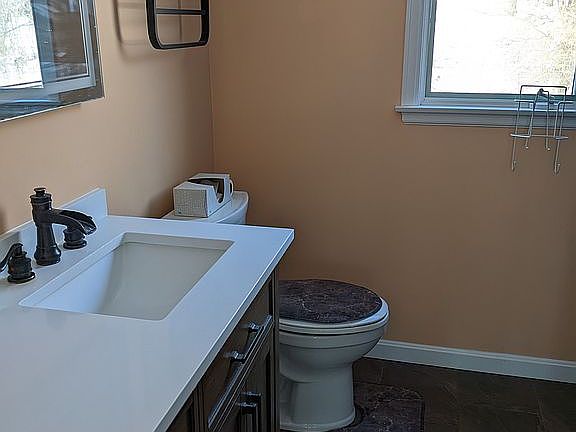 5th image of 1883 Pond Rd