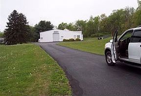 5th image of 165 Bedell Ave