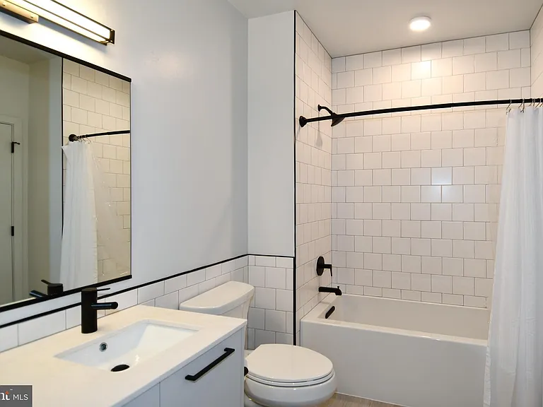 1625 Eckington Pl NE #610 — Photo 23