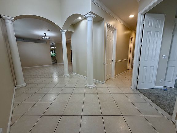 2nd image of 1649 SE Ballantrae Blvd N