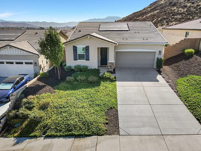 29752 Wolf Glen Ct