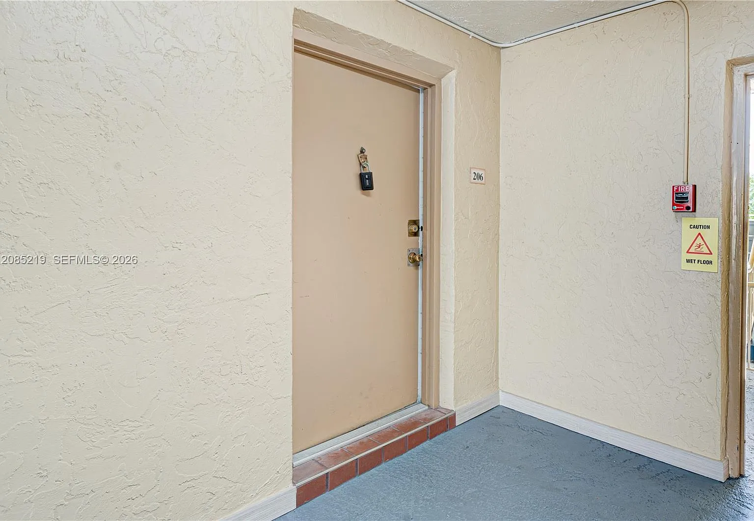 Doral Gardens Ii Condo — Photo 2