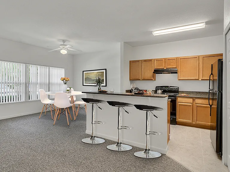 Senior Cottage - Kitchen and Dining Room
