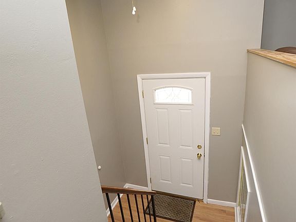 2nd image of 1064 Bruce Ave