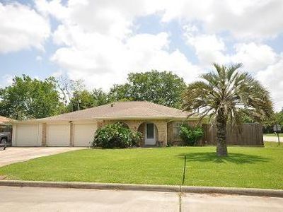 5517 Tanglebriar Dr, Dickinson, TX, 77539