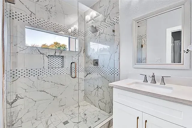 10827 Wallbrook Dr — Photo 22