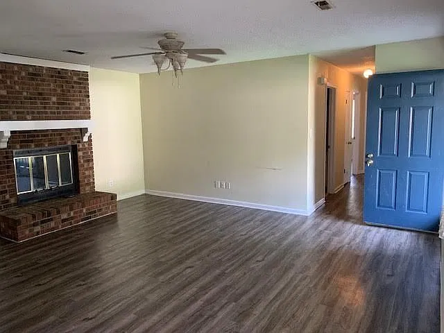 3 bed, 2.0 bath, 1114 sqft, $1,495 — Photo 2