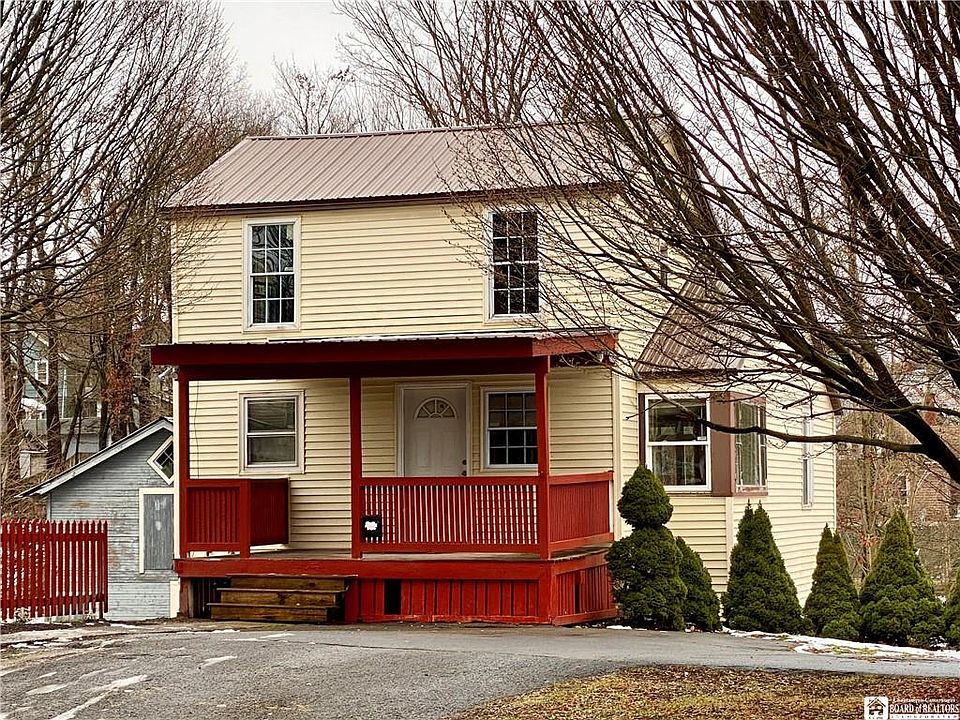 1st image of 208 Forest Ave