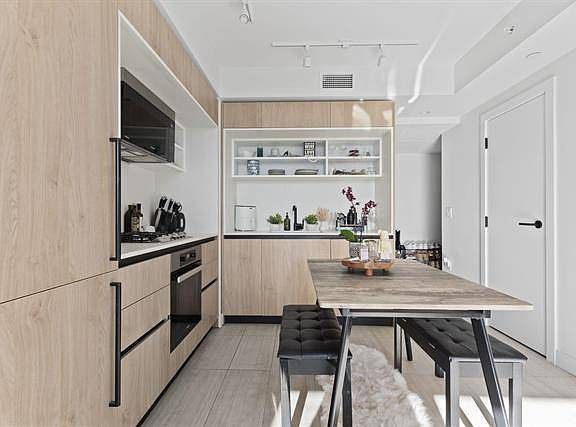 4th image of 5058 Joyce St #1305