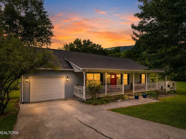 205 Matthew Ln, La Follette, TN 37766