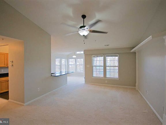 3rd image of 7530 Coxton Ct APT 118