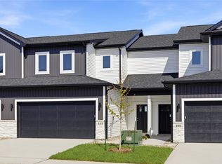 111 NE Doe Pointe Ln, Ankeny, IA 50021