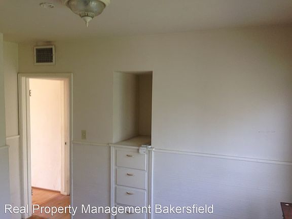 4th image of 1802 Shamrock Way
