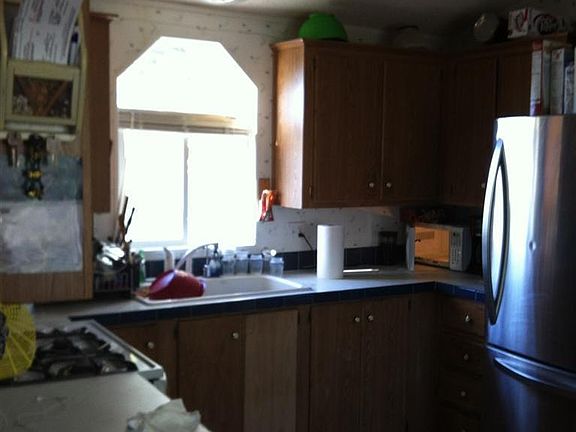 2nd image of 16 Hillview Dr