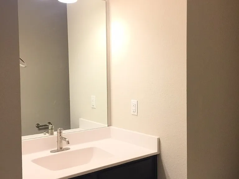1057 W Sierra Vista Ct — Photo 10