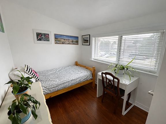 Bedroom A: $805 Private room with Single sized bed