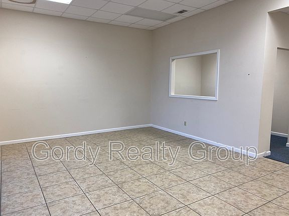 2nd image of 3026 Auction Dr