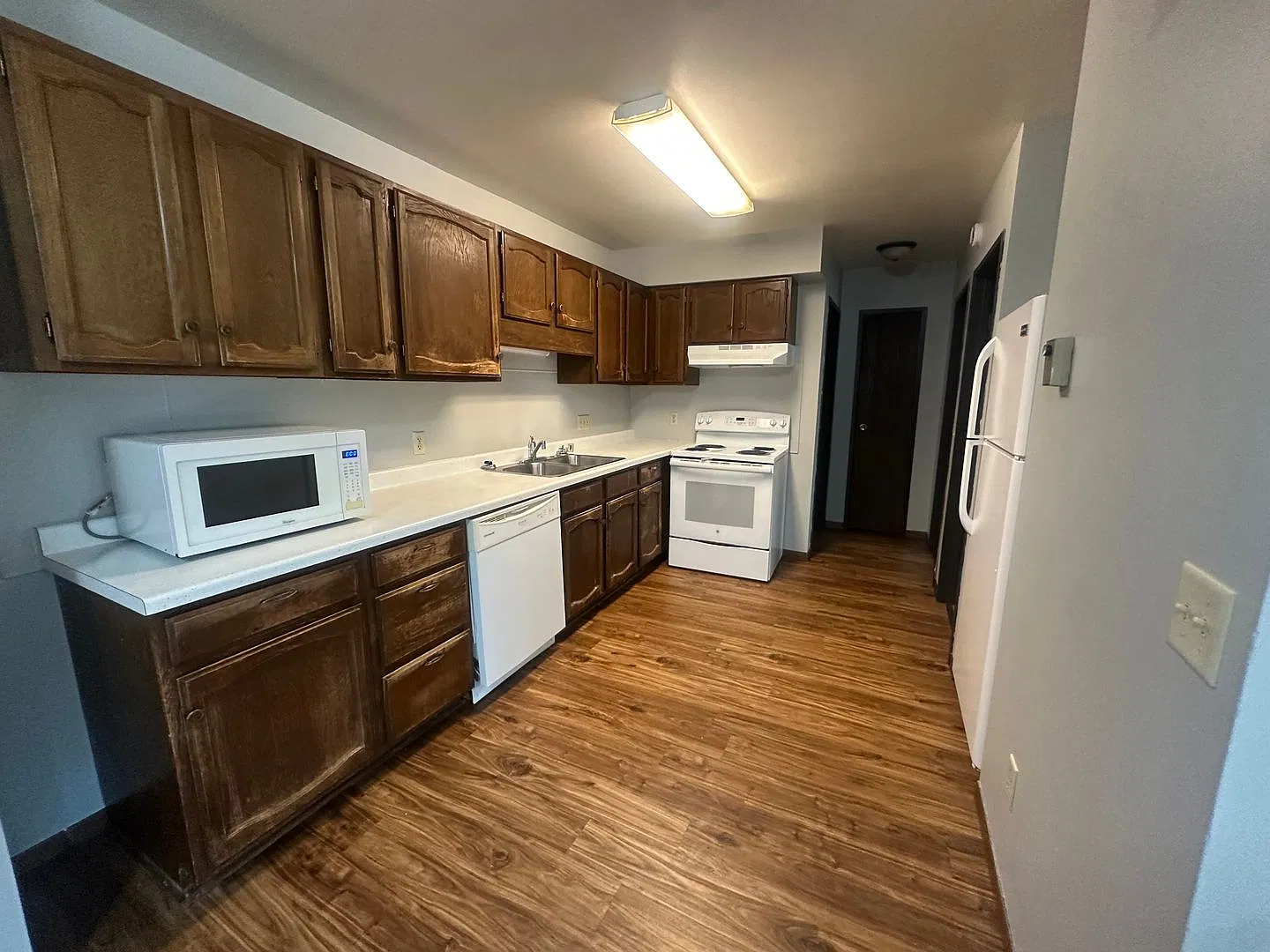 601 Colfax St — Photo 3