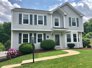 111 Woodbine Dr, Cranberry Township, PA 16066