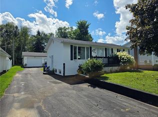 205 Francine, Beresford, NB E8K 1N7
