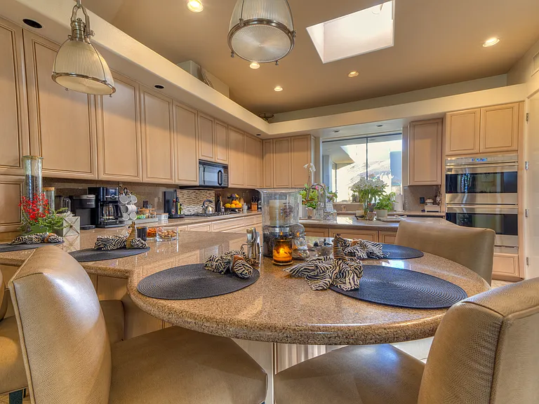 12112 Turnberry Dr — Photo 18