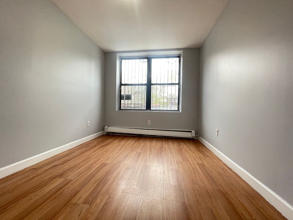 2nd image of 205 Union St #5E