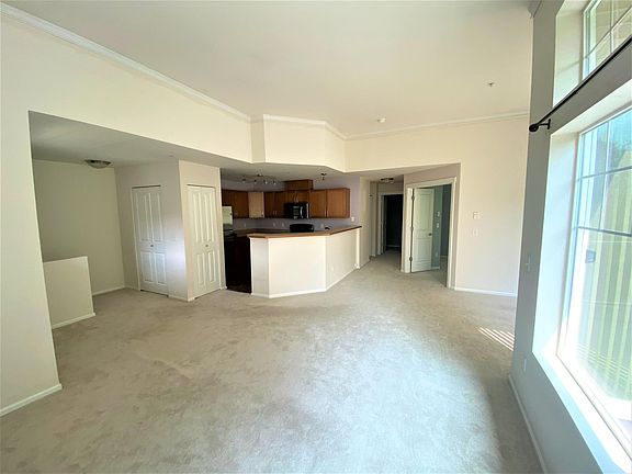 5th image of 21404 40th Pl S Unit F