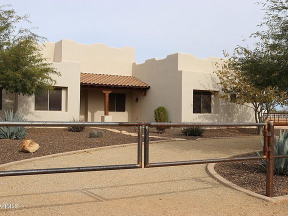 3rd image of 25638 W Melanie Dr
