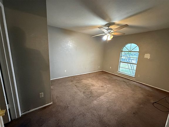 4th image of 2414 Denmark Dr