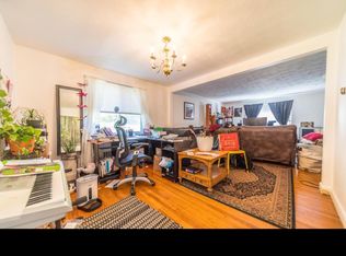 45 Louise Rd #1, Chestnut Hill, MA 02467