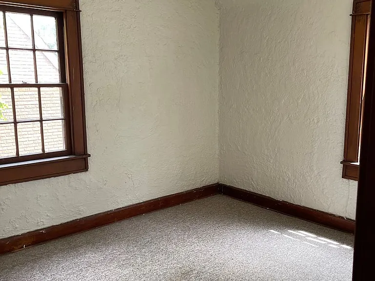 1503 S Walnut St — Photo 22