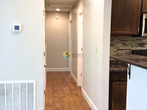 5th image of 455 Brighton Ave