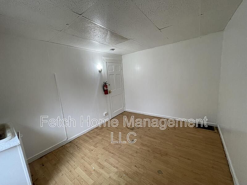 2nd image of 405 E Orange St APT 5