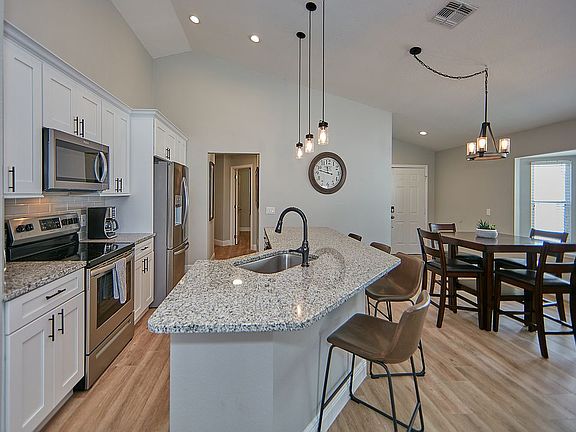5th image of 1511 Gulf Vue Dr